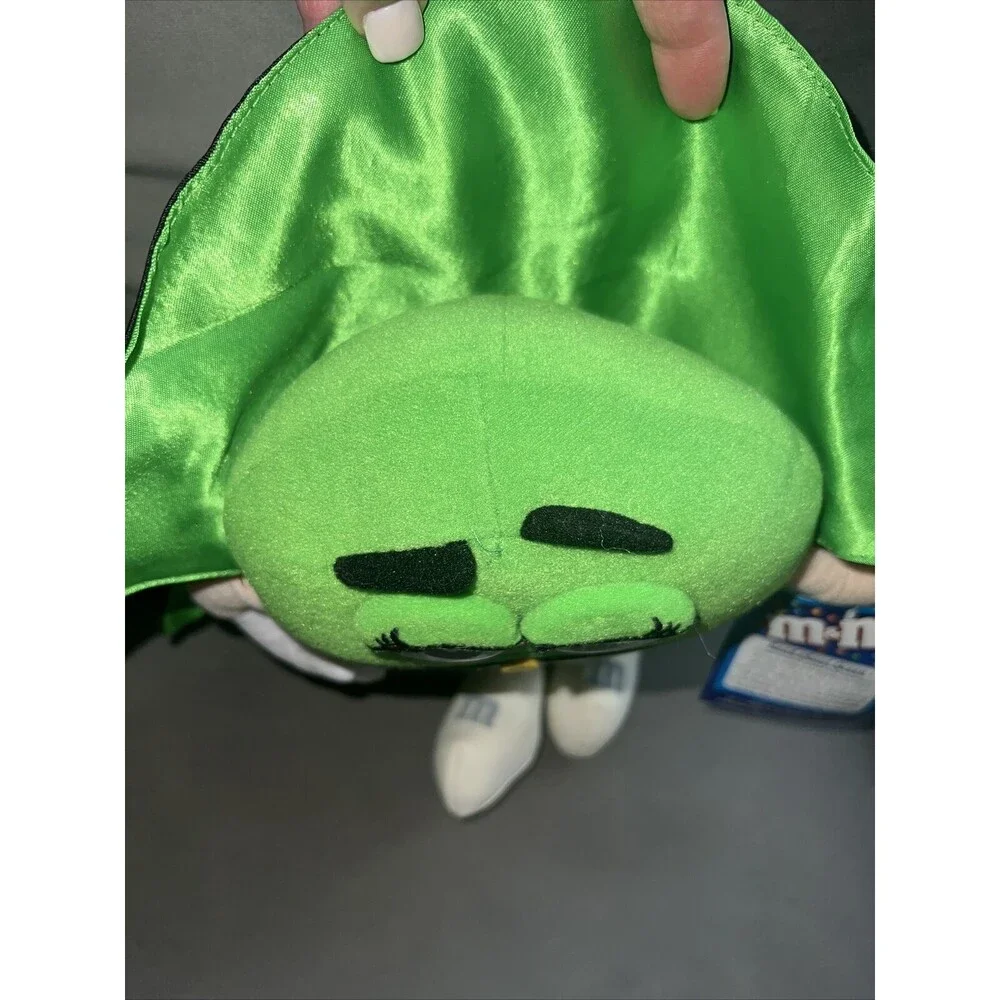 NWT 10” Nanco Green M&M’s Candy Super Hero Plush SATIN CAPE 2001